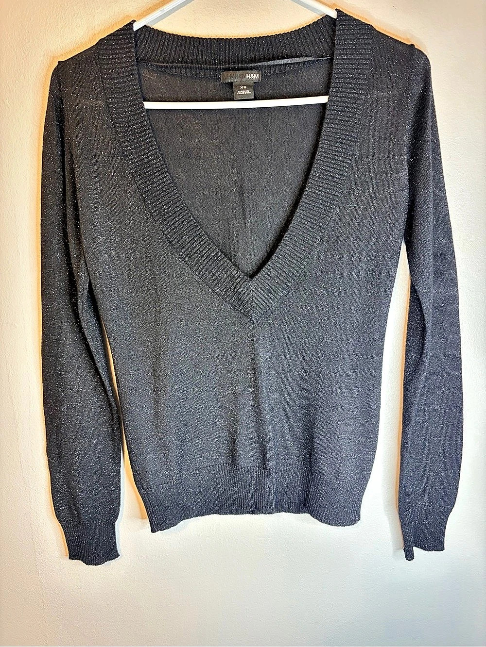H&M V-Neck Sweater in Black Size XS